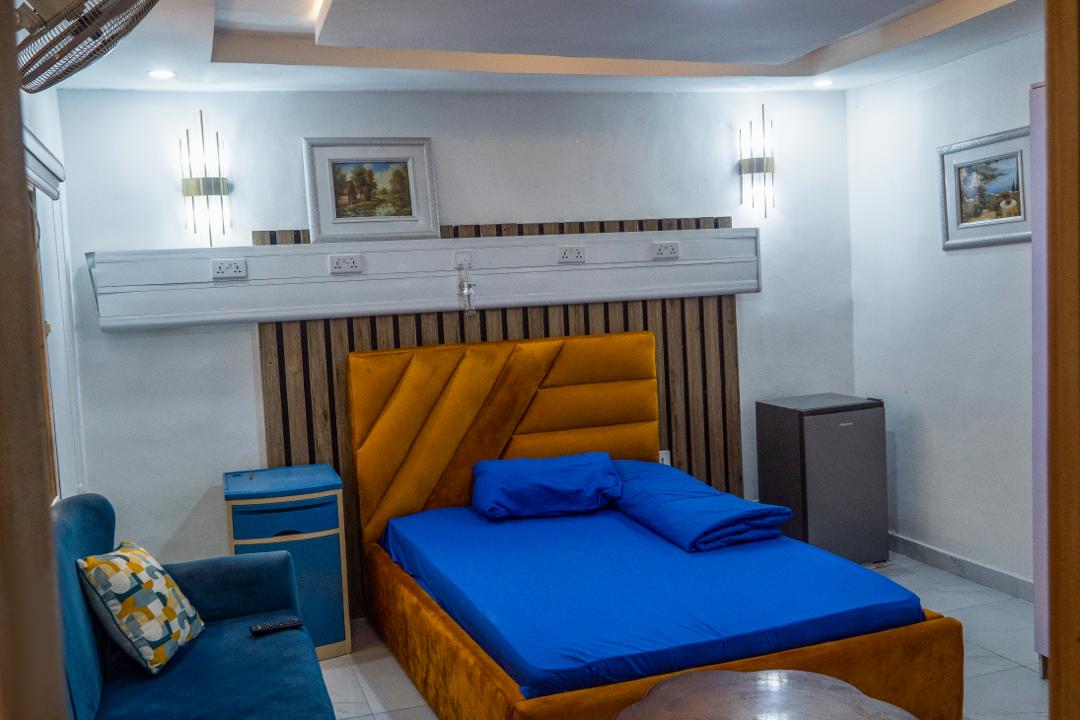 LifeCrest Wellness Space is a Bespoke Psychiatric Hospital in Lagos, Nigeria established in 2017. Our compassionate Lagos-based team, transformative programs and cutting-edge resources empower individuals and organizations to cultivate optimal mental health, prevent disorders, and unlock their full potential.   Our goal is to empower and support you through evidence-based practices, psychological assessments, and therapeutic services. We believe that mental health is not a destination, but a lifelong journey of self-discovery and growth.